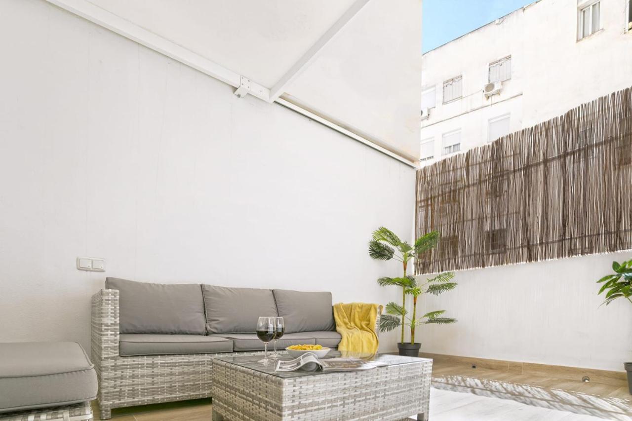 Precioso Apartamento Con Patio Malaga Exterior photo