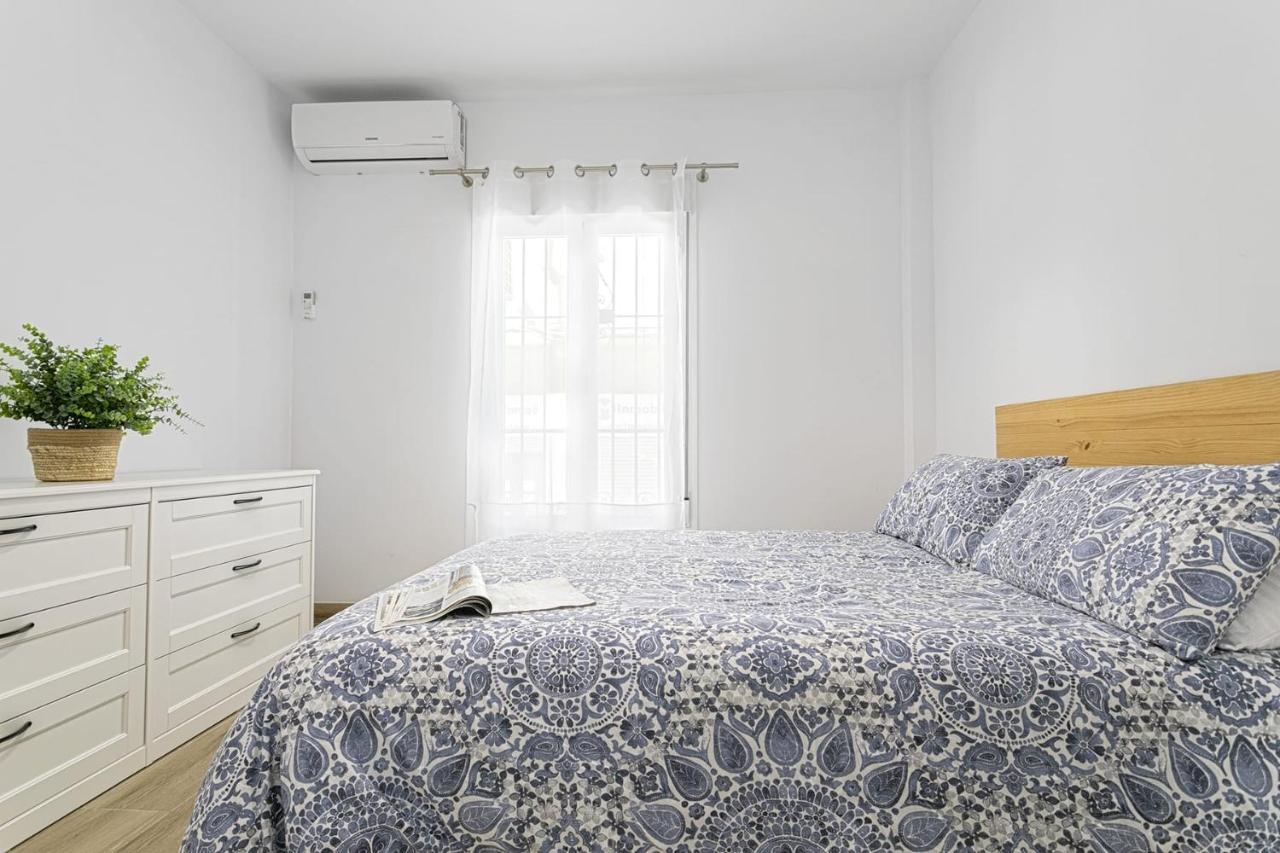 Precioso Apartamento Con Patio Malaga Exterior photo