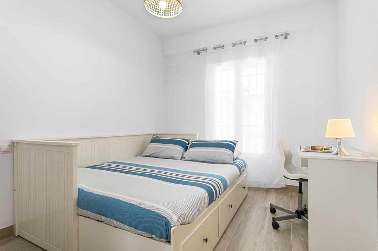 Precioso Apartamento Con Patio Malaga Exterior photo